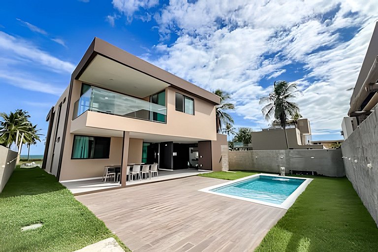 Casa com 4 suítes, piscina, a 20m do mar| Milagres