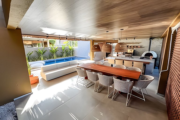 Casa com Ofurô, Piscina Aquecida e Cozinheira