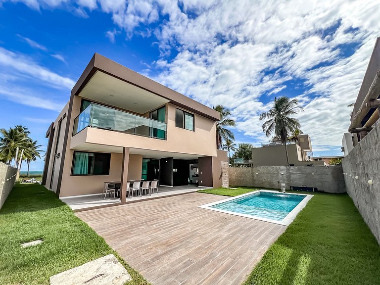 Casa com 4 suítes, piscina, a 20m do mar| Milagres
