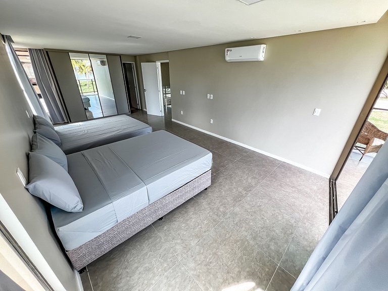 Casa com 4 suítes, piscina, a 20m do mar| Milagres