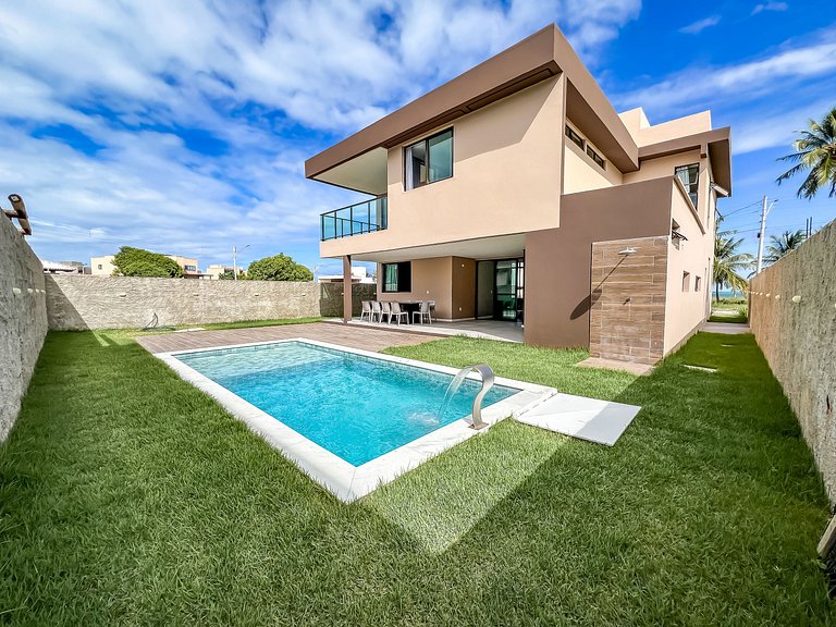 Casa com 4 suítes, piscina, a 20m do mar| Milagres
