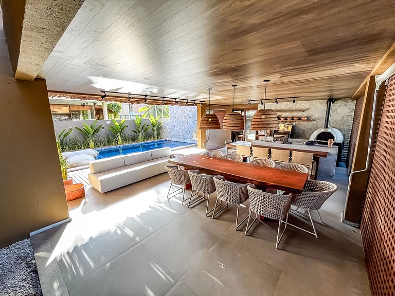 Casa com Ofurô, Piscina Aquecida e Cozinheira