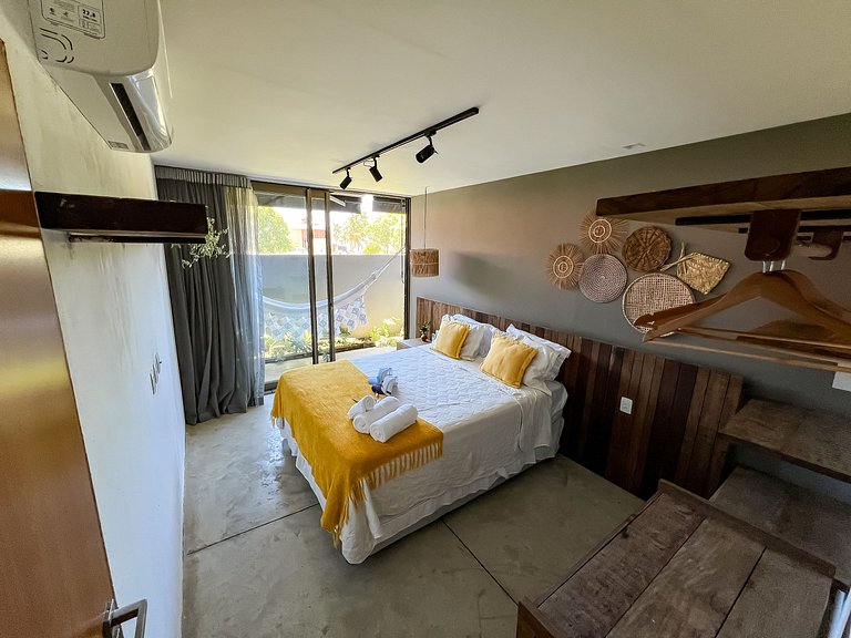 Casa com piscina aquecida, cozinheira, 30m do mar