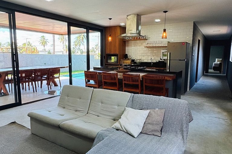 Casa em Milagres| 3 suítes, área gourmet, piscina