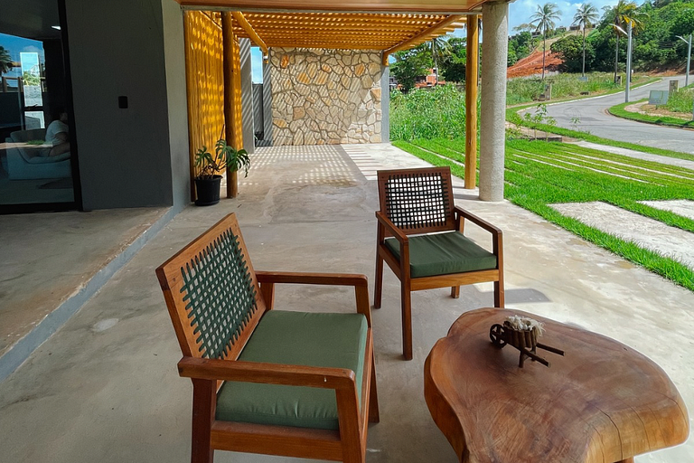 Casa em Milagres| 3 suítes, área gourmet, piscina