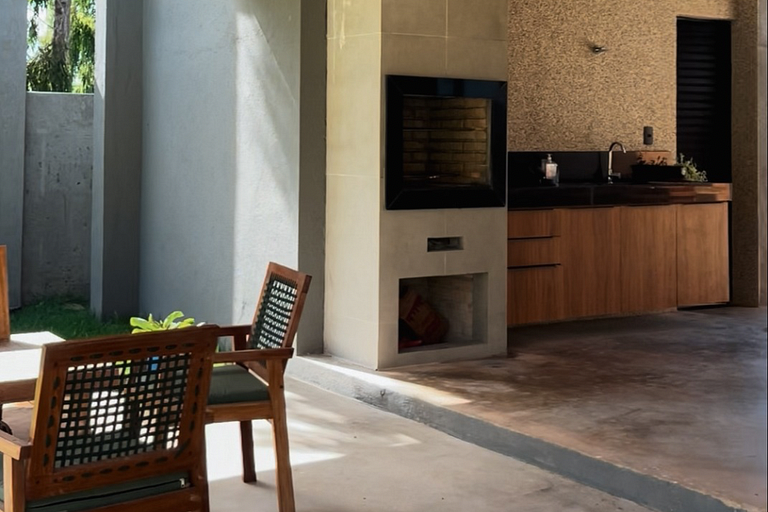 Casa em Milagres| 3 suítes, área gourmet, piscina