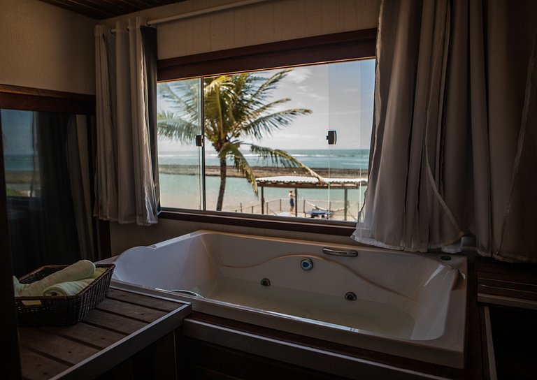 Casa com 5 suítes, sauna, piscina e área gourmet