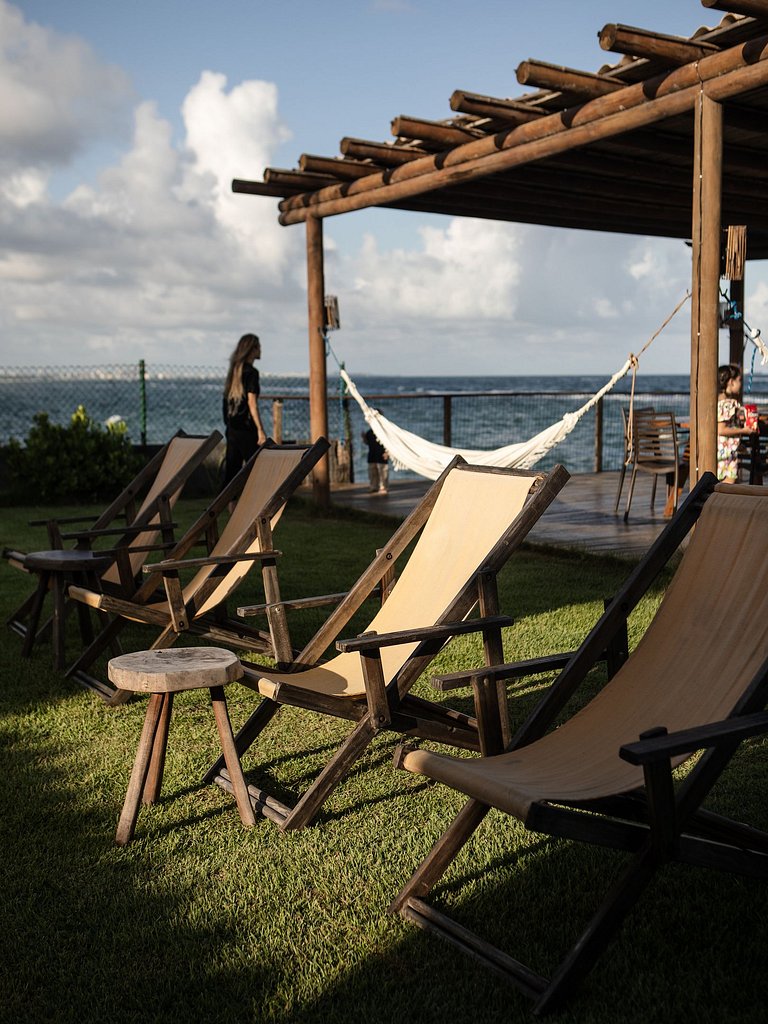 Casa com 5 suítes, sauna, piscina e área gourmet
