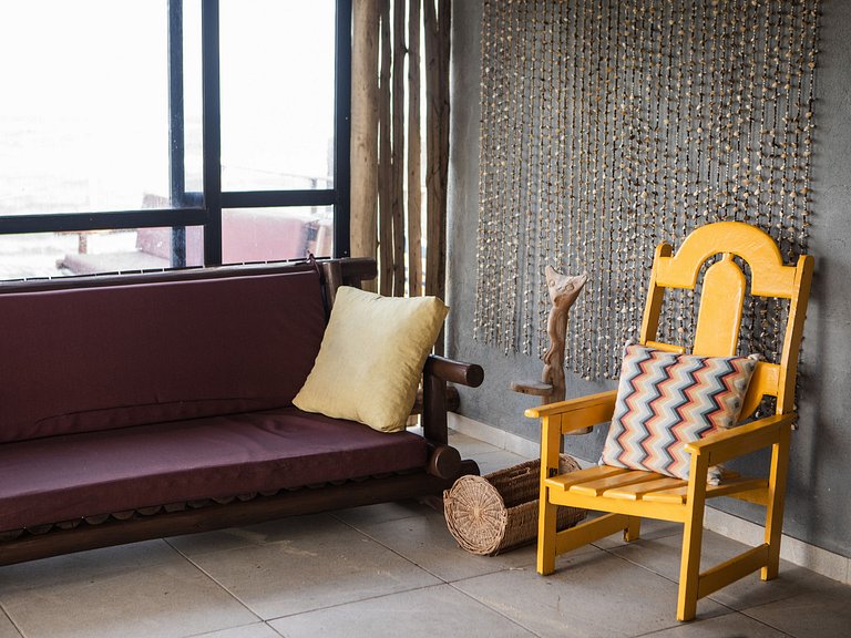 Casa com 5 suítes, sauna, piscina e área gourmet