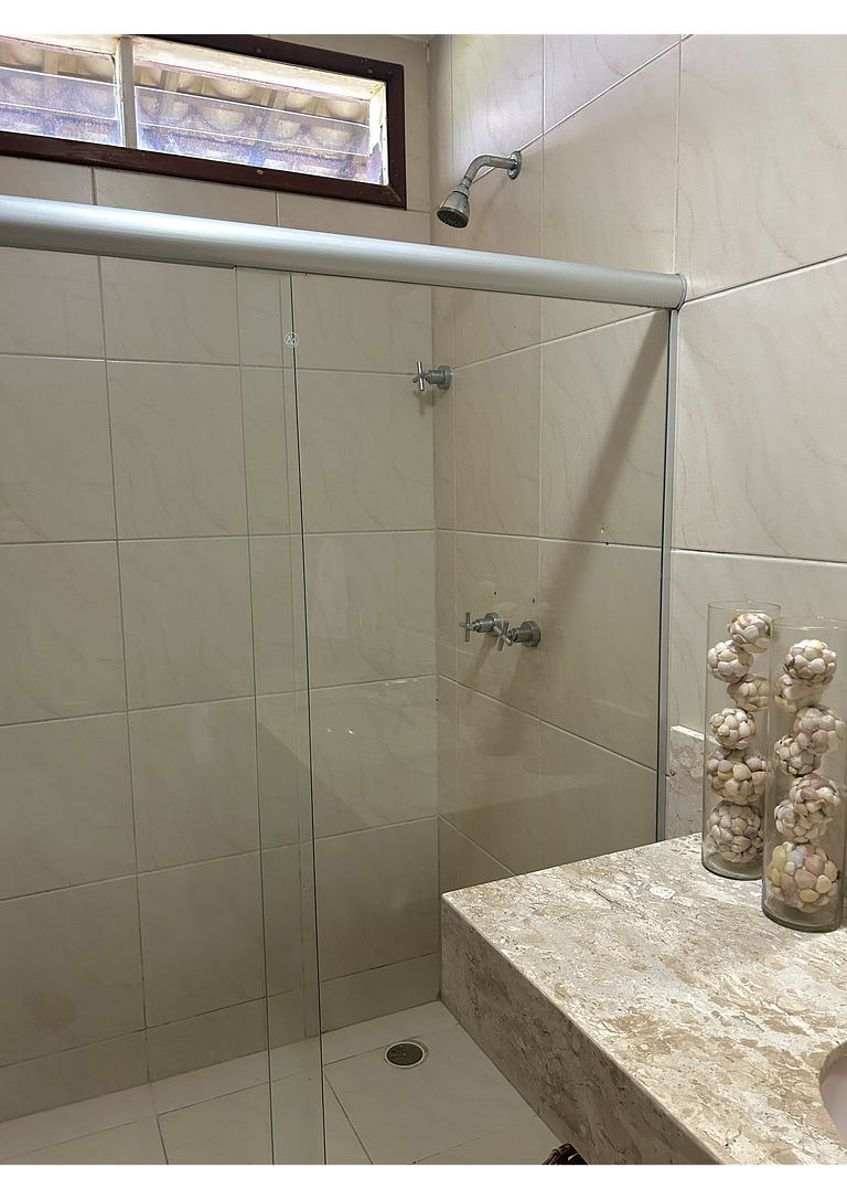 Casa Ilha| beira mar, piscina aquecida, 4 suítes