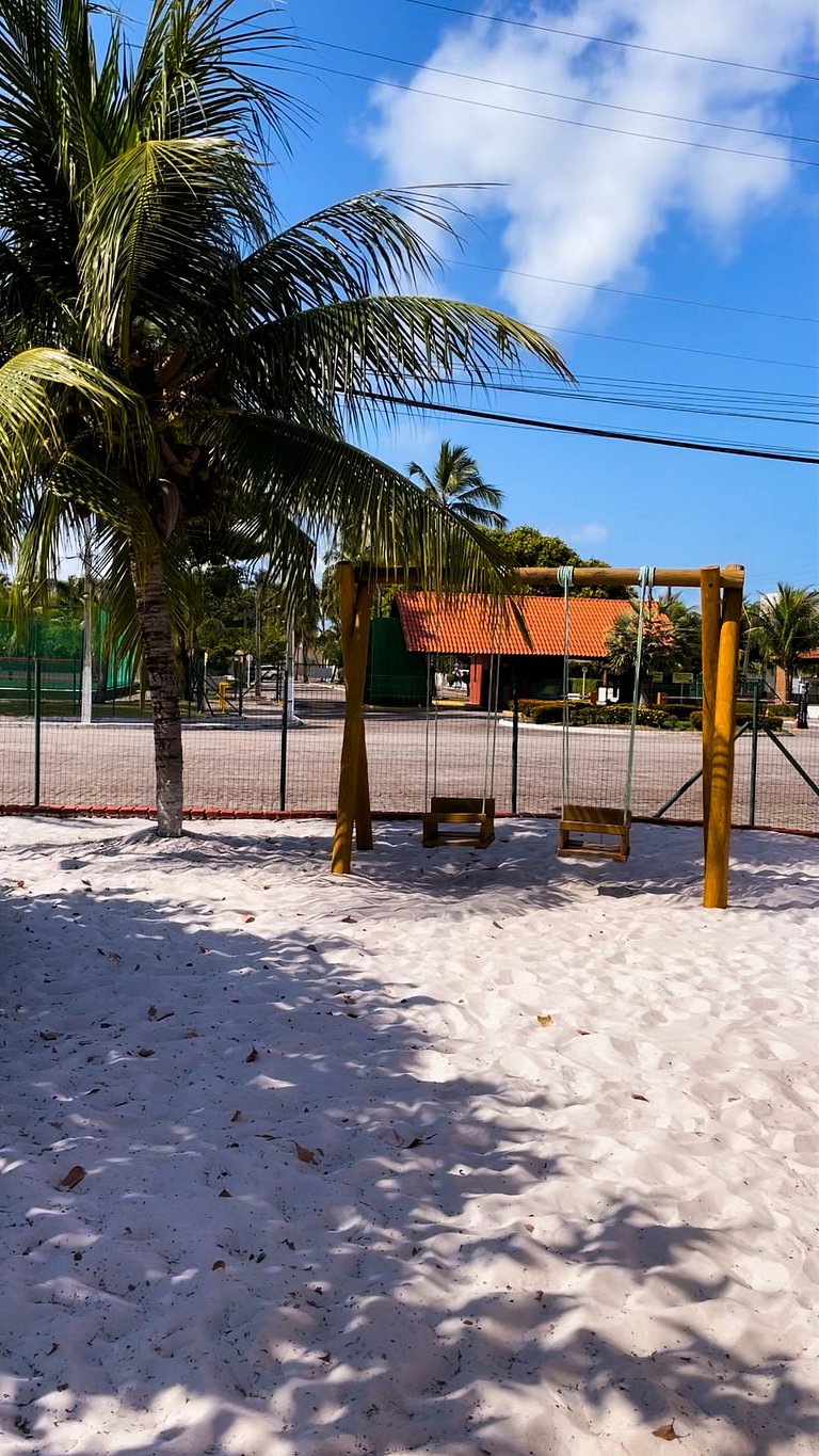 Casa com Piscina | Cond. de Luxo Perto do Mar