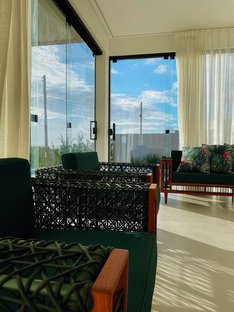 Casa em Milagres/AL | 3 suítes, vista-mar, piscina
