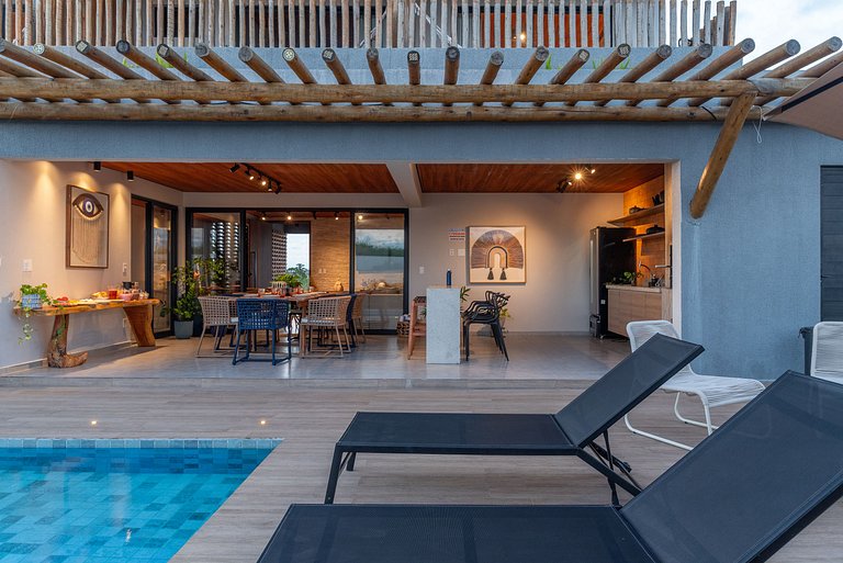 Casa Vista Mar de Luxo com Serviços Inclusos
