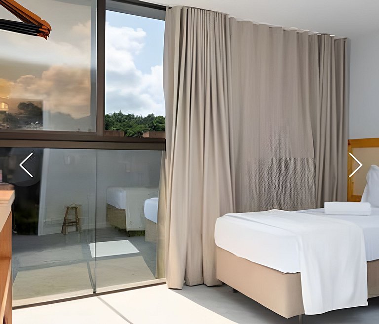 Triplex com piscina | 60m da Praia do Marceneiro