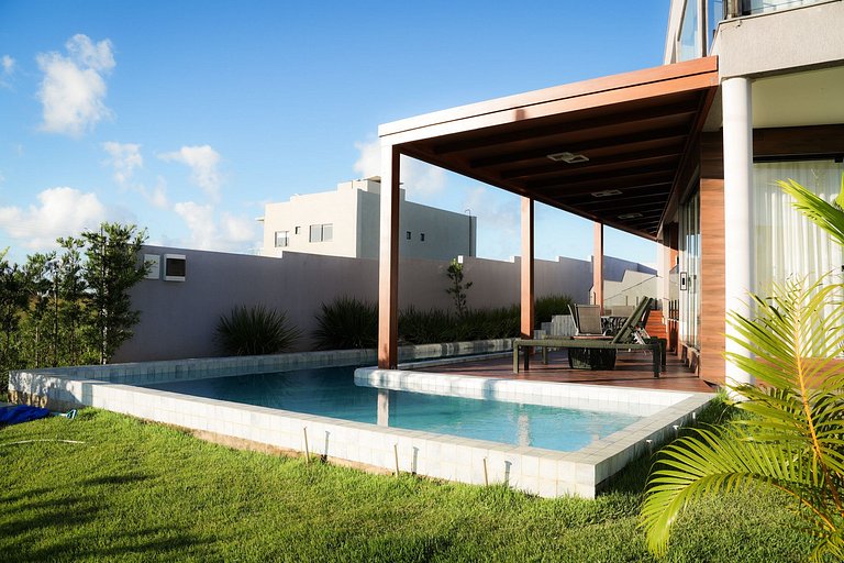 Casa em Milagres/AL | 3 suítes, vista-mar, piscina