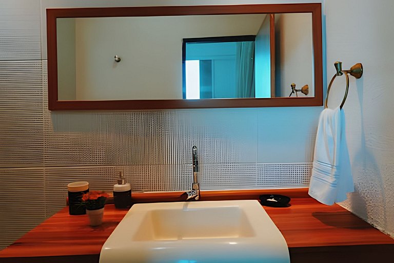 Casa com Piscina | Cond. de Luxo Perto do Mar