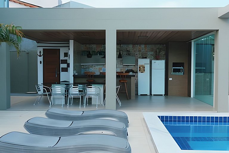 Casa com Piscina | Cond. de Luxo Perto do Mar