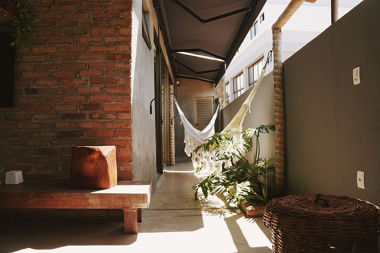 Casa com piscina aquecida, cozinheira, 30m do mar