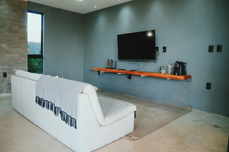 Casa em Milagres| 3 suítes, área gourmet, piscina