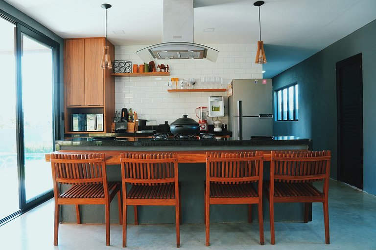 Casa em Milagres| 3 suítes, área gourmet, piscina