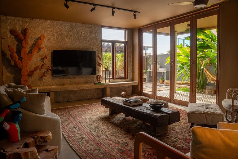 Casa com Ofurô, Piscina Aquecida e Cozinheira