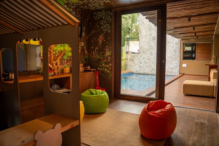 Casa com Ofurô, Piscina Aquecida e Cozinheira