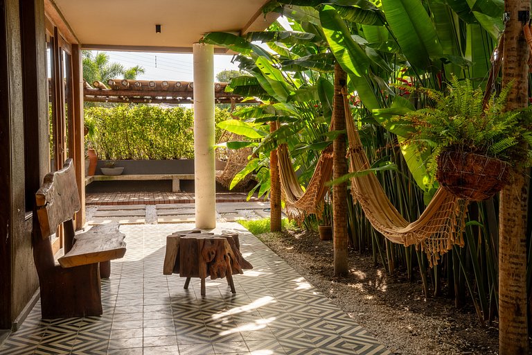 Casa com Ofurô, Piscina Aquecida e Cozinheira