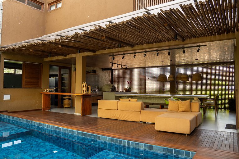 Casa com Ofurô, Piscina Aquecida e Cozinheira