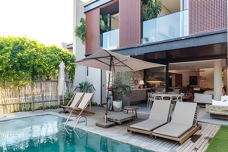 Casa Serena | 5 suítes, Vista mar, Piscina e hidro