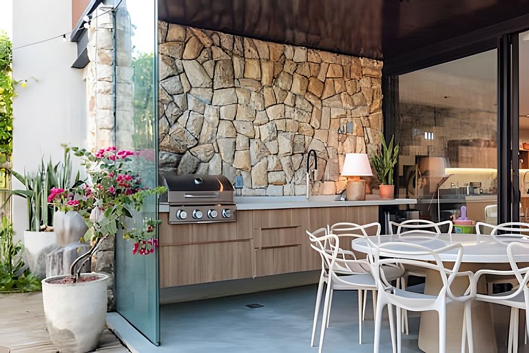 Casa Serena | 5 suítes, Vista mar, Piscina e hidro