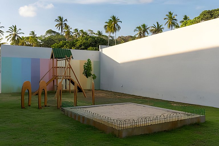 Piscina, área gourmet e academia | 500m da Praia