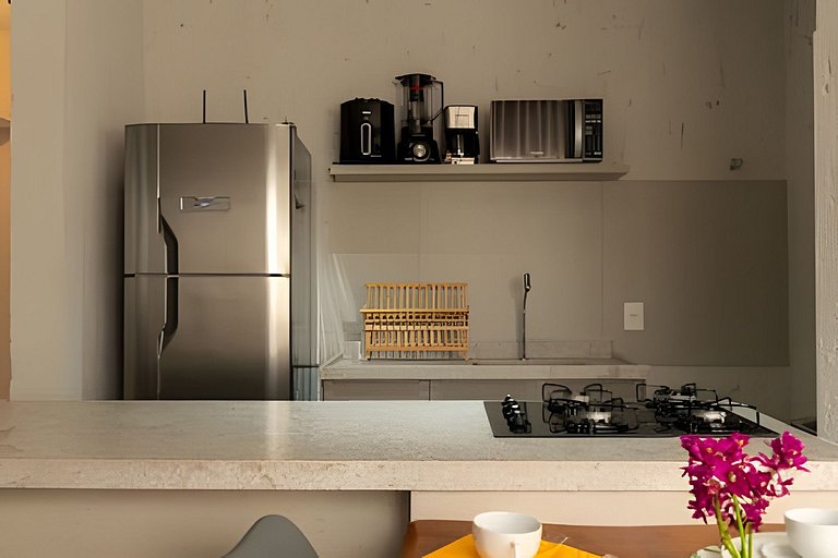 Piscina, área gourmet e academia | 500m da Praia