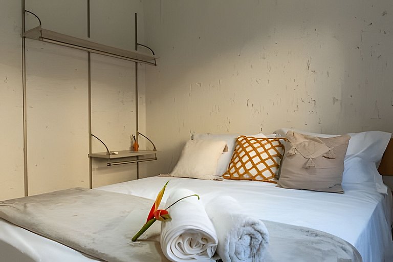 Piscina, área gourmet e academia | 500m da Praia