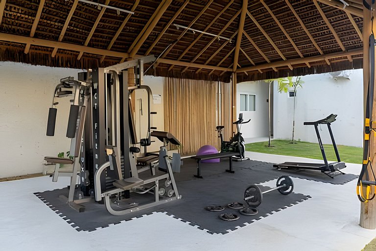 Piscina, área gourmet e academia | 500m da Praia