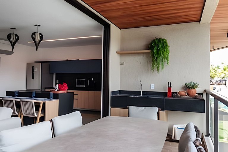 Duplex com rooftop em condomínio pé na areia